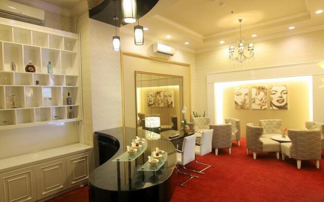 Grand Darmo Suite by AMITHYA