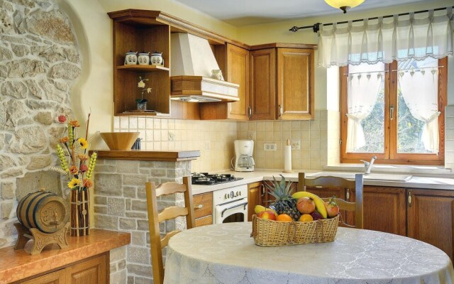 Nice Apartment in Rakalj With 2 Bedrooms and Wifi