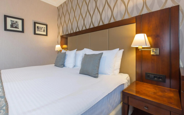 Xenon Hotel & SPA