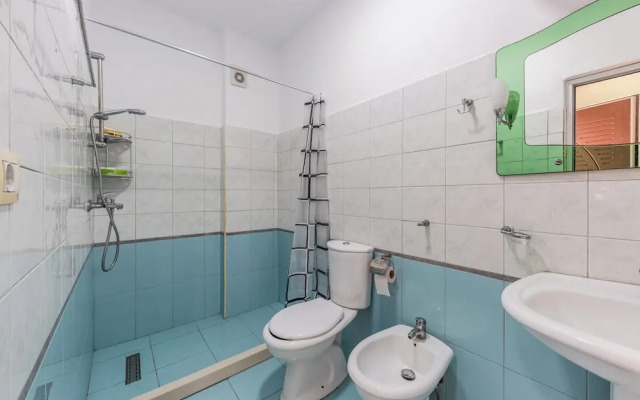 Palm Oasis Apartment Qerret