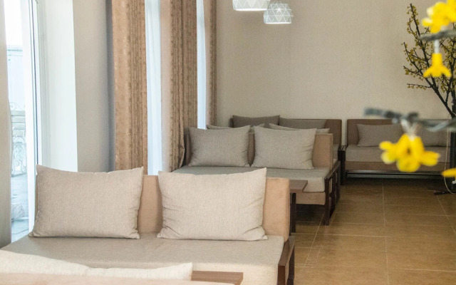 Star Hotel