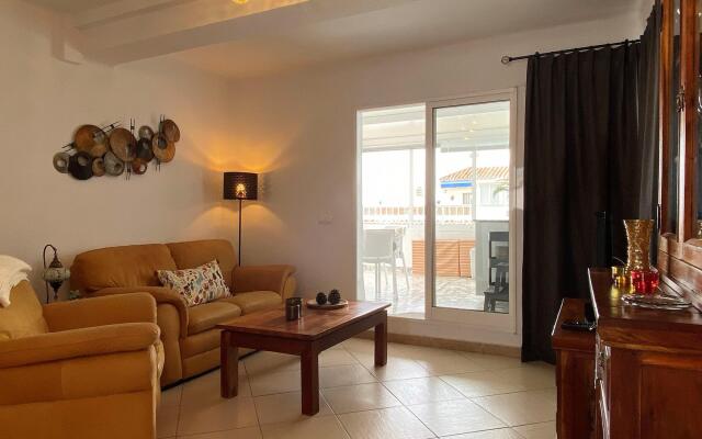 Penthouse Seaview Centro Casasol