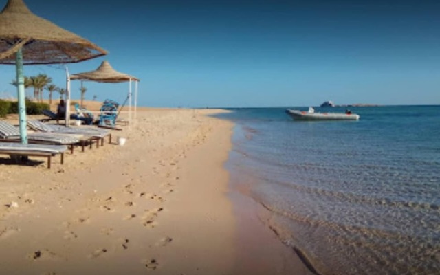 Designer Studio With Amazing Views of the Red Sea!