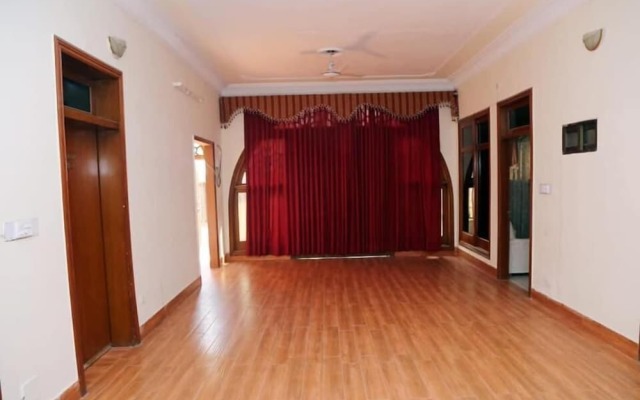 Hotel Aarsh Palace