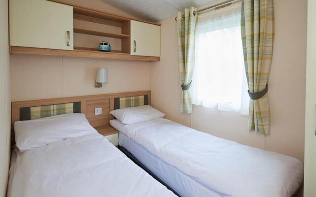 Meadow lakes holiday park