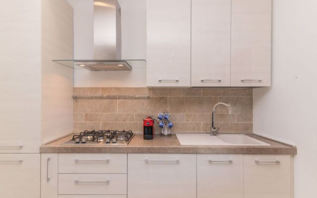 House Lidia Porto Istana