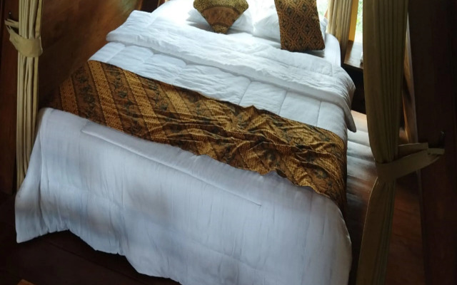 Borobudur Balkondes Saka Pitu