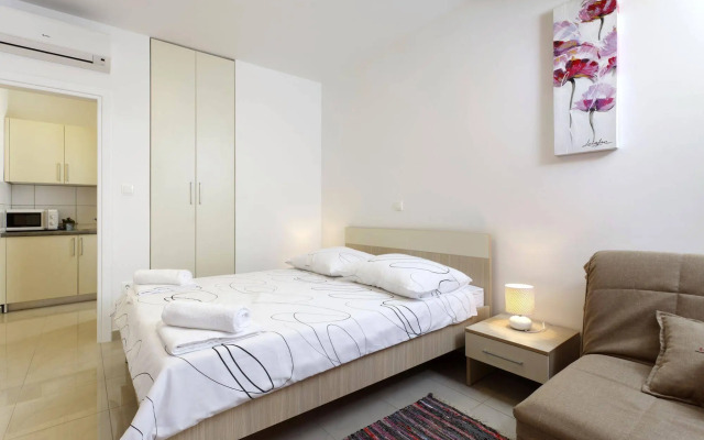 Apartments Bella