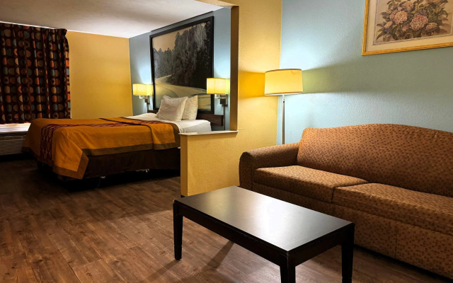 Super 8 by Wyndham Jackson/Ridgeland