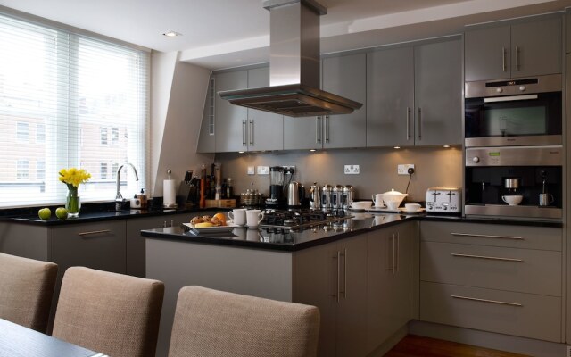 Palace View - Two Bedroom Apartment