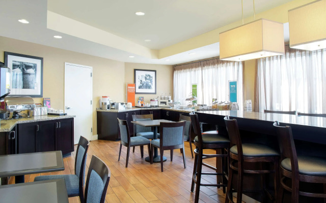 Hampton Inn by Hilton Merrillville