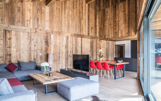 Chalet Le Rouge Morzine - By EMERALD