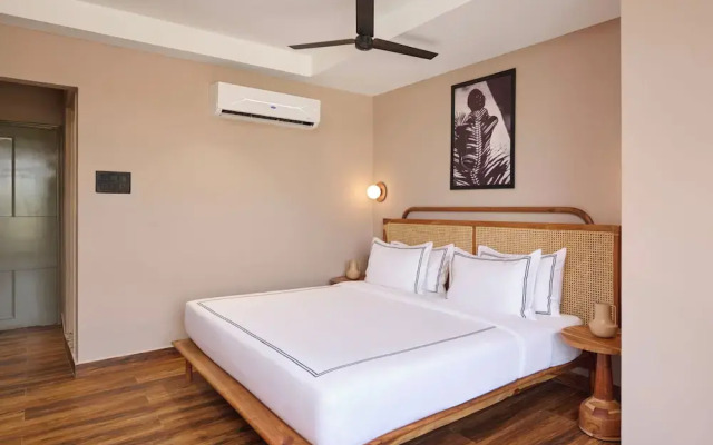 Minimalist - The Varanasi Edit