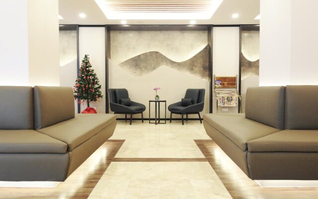 Gloria Residences Ion Delemen