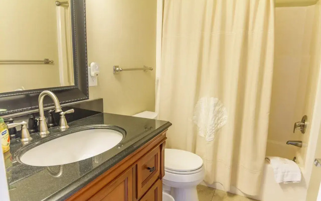 Ocean Harbor 3 by Vtrips