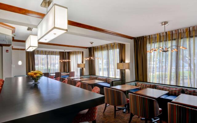 Hampton Inn Memphis-Poplar