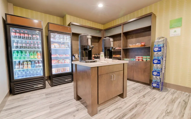 Holiday Inn Knoxville N - Merchant Drive by IHG