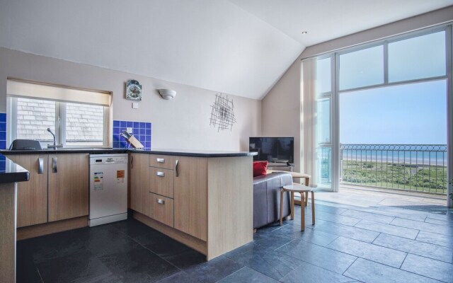 Manor View - 1 Bedroom Apartment - Pendine