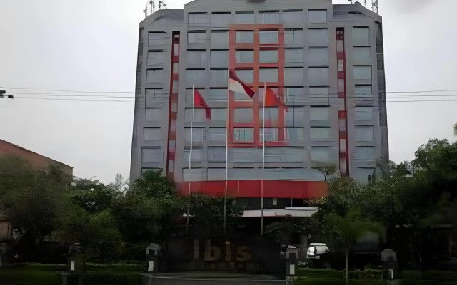 ATM Maybank Hotel Ibis Pekanbaru