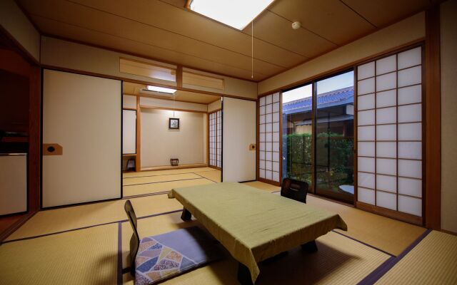 Yufuin Onsen Wafu Ryokan Tsuenosho