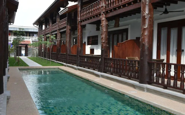 Treasure Hotel Laos