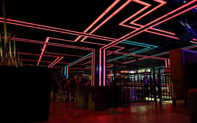 J Icon Hip Hotel