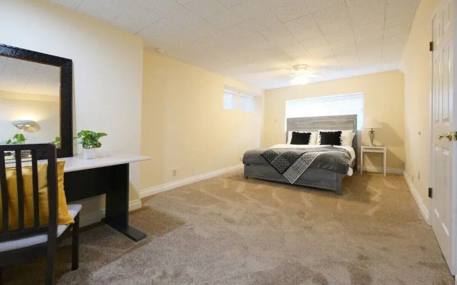 Modern, Exquisite 2-bedroom Home in Lafayette