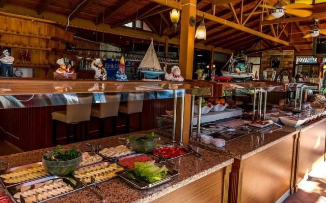 Palmetto Resort Hotel