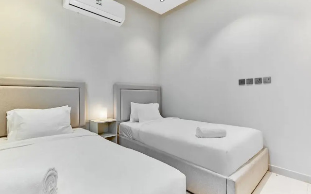 bnbmehomes-Aesthetic 3BR nr Airport-D4