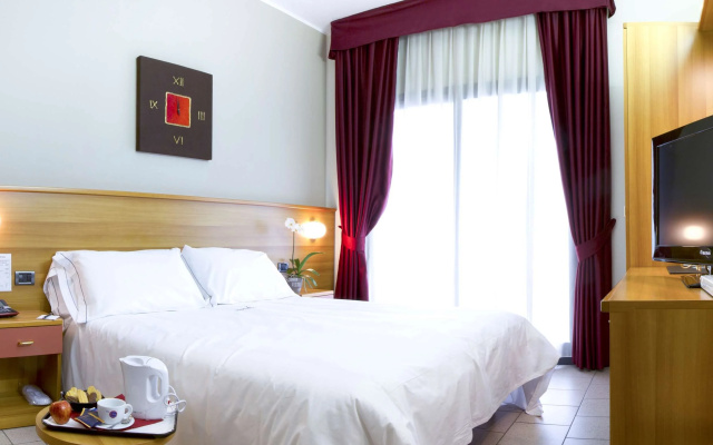 HotelTo