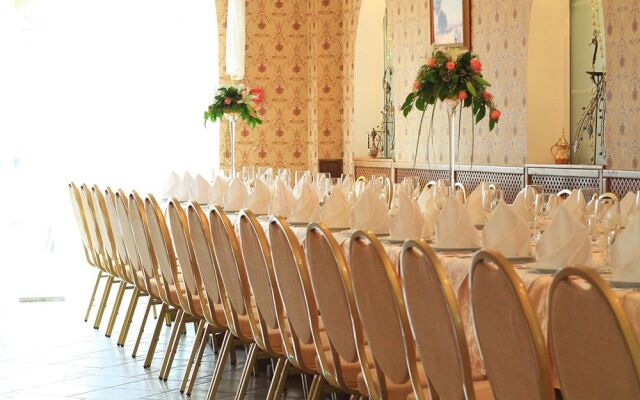 Парк-отель Пирамида