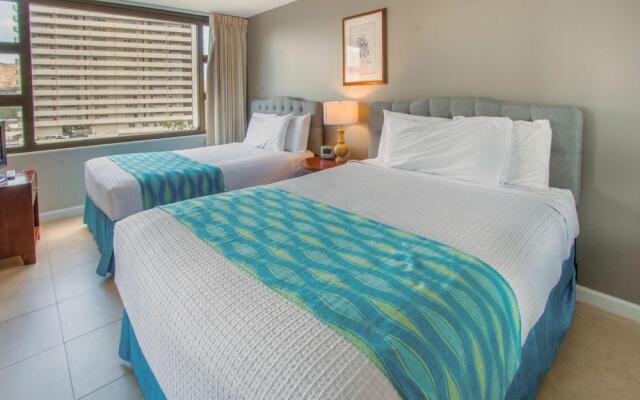 Waikiki Banyan - Pool View Tower 1 Suite 911
