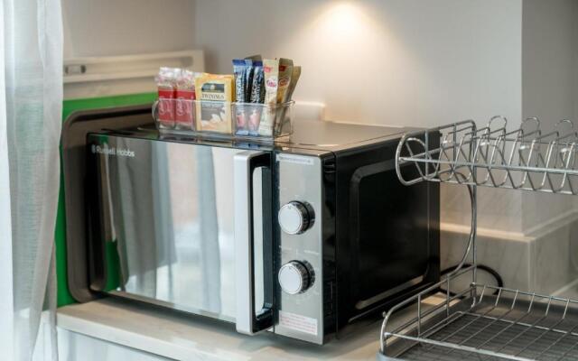 **New** Divine Apartments Slough High Street 2 bed