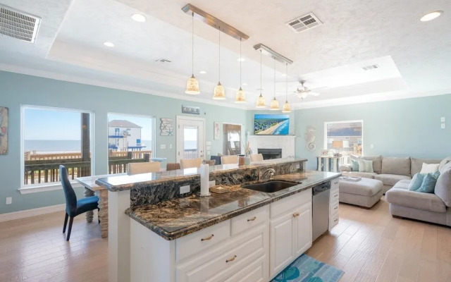 C View 3 Bedroom Home