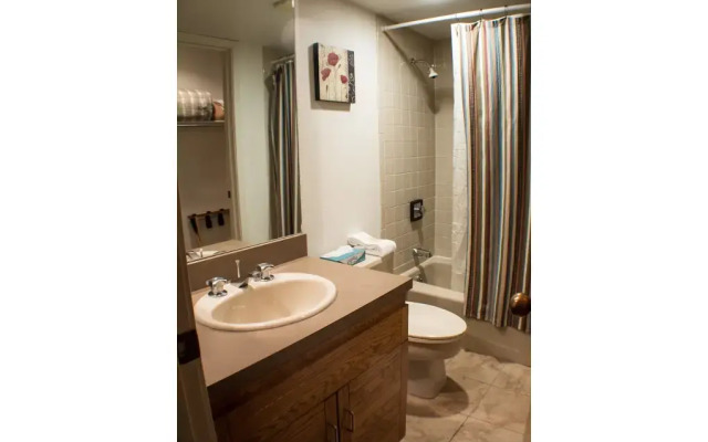 Wood Creek Condominiums