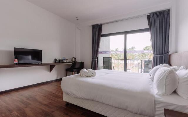 Roxy Sematan Villa & Townhouse