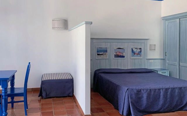 Cala La Luna Resort
