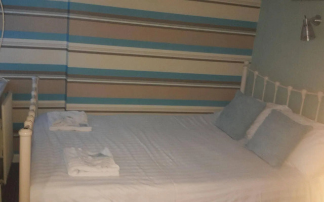 The Cressington Hotel