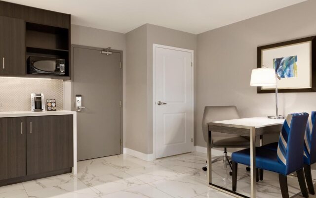 Embassy Suites by Hilton Toronto Airport