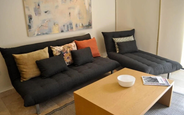 APARTAMENTO LUJOSO PALMARES a mt 5ta Av.