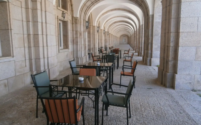 Hospedería Santa Cruz