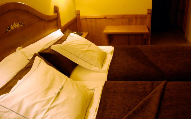 Petit Hotel