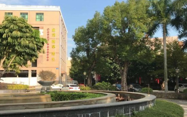 Ri Dong Garden Hotel