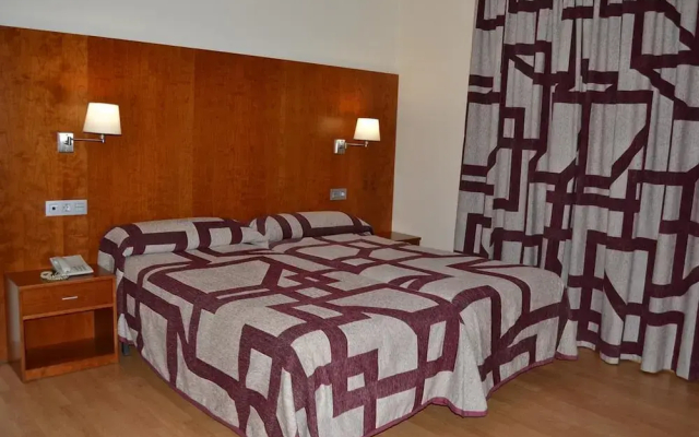 Hotel Jarama