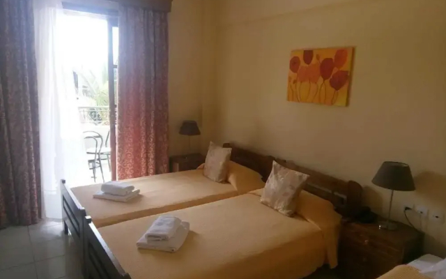 Hotel Pavlos & Studios