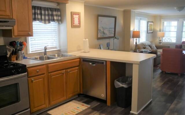 Oyster PI - Downstairs - 2 Br Home