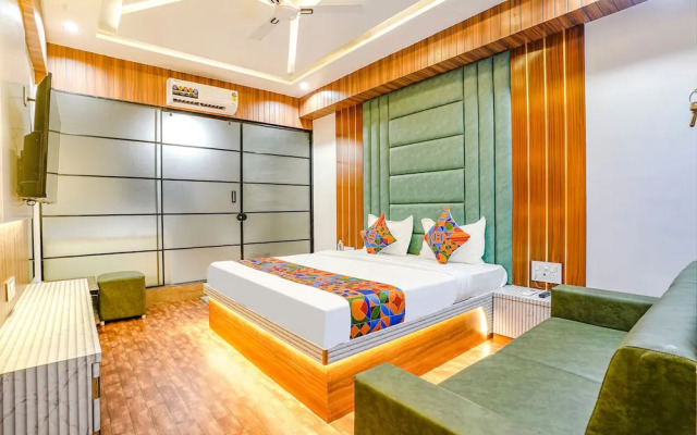 Fabhotel Max