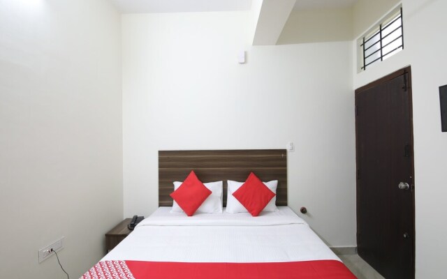 OYO 26630 Mathura Inn