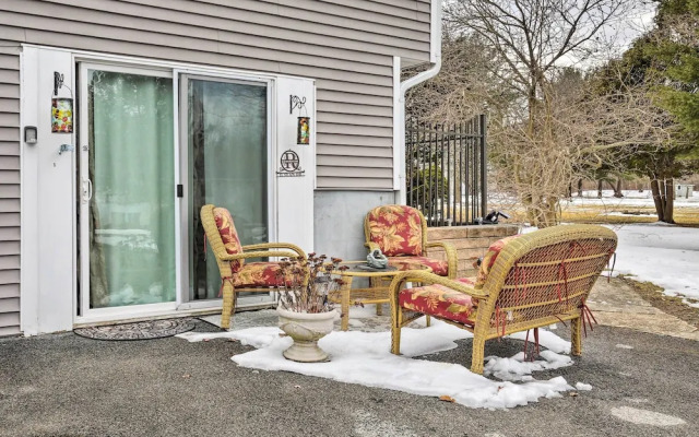 Pet-friendly Hopewell Junction Apt w/ Grill!