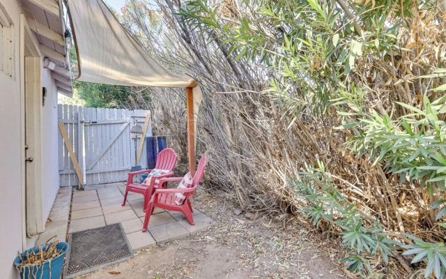 5 Mi to Dtwn: Pet-friendly Phoenix Studio w/ Yard